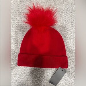NWT Nordstrom Rack Women’s Cozy Red Pom-Pom Beanie Hat